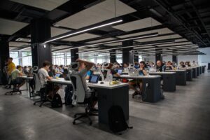 Measure employee wellbeing to improve economy, says workplace expert