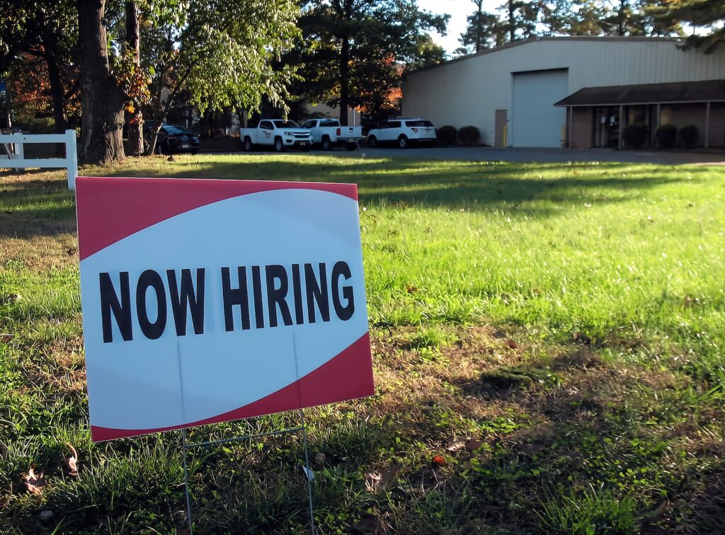 UK has hit its lowest rate of unemployment in 48 years